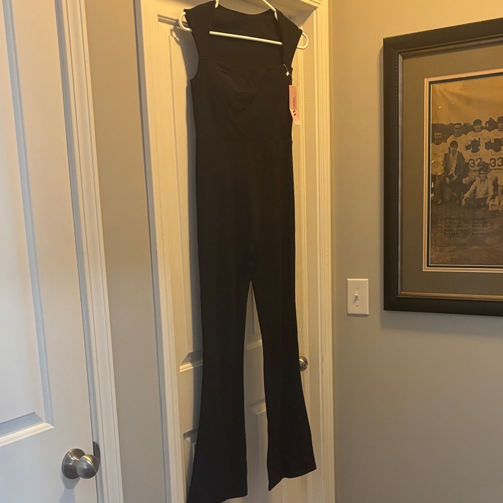 Wenlia Black Jumpsuit. Size Small. NWT.